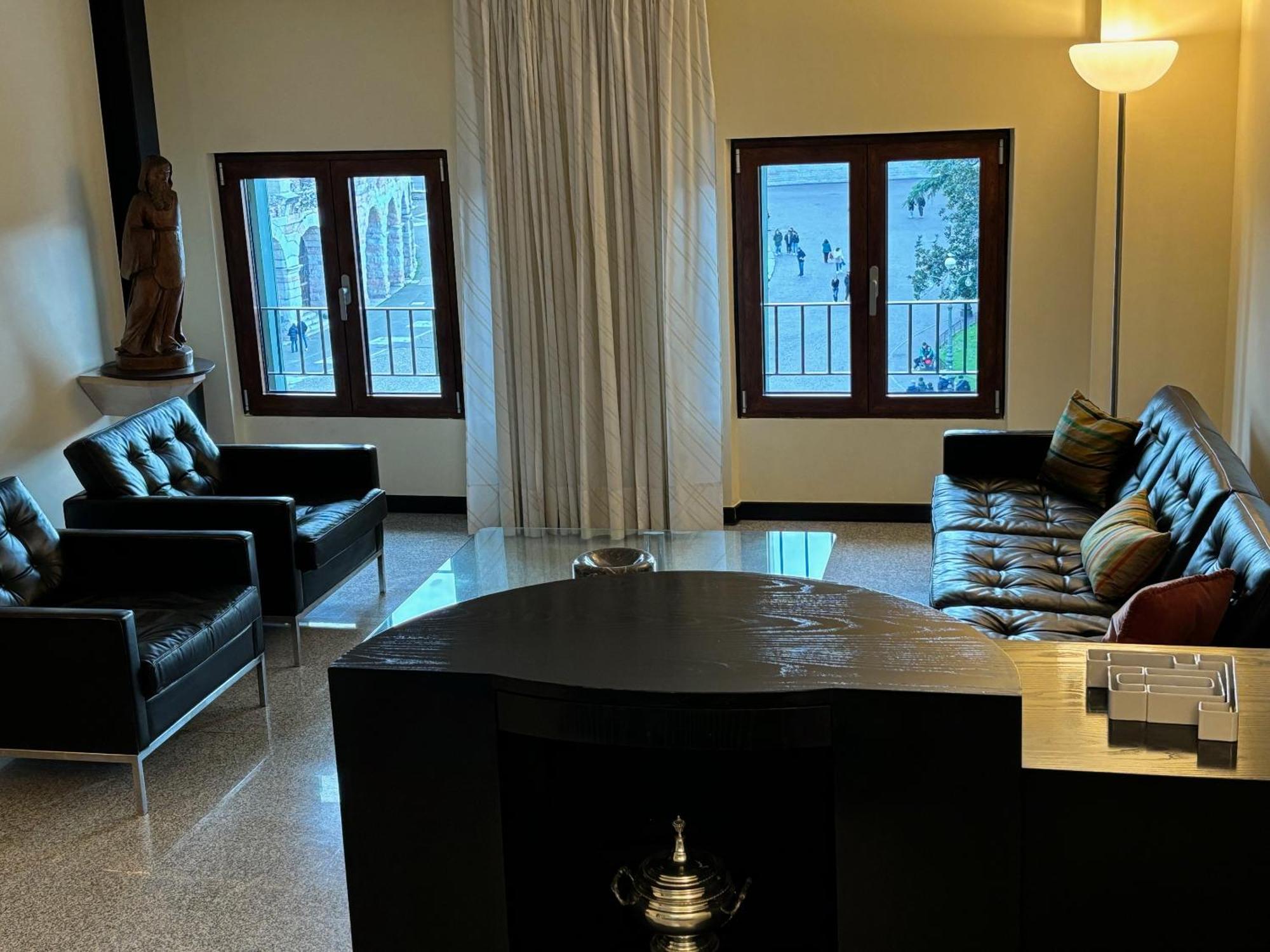 Elite Arena Apartment
